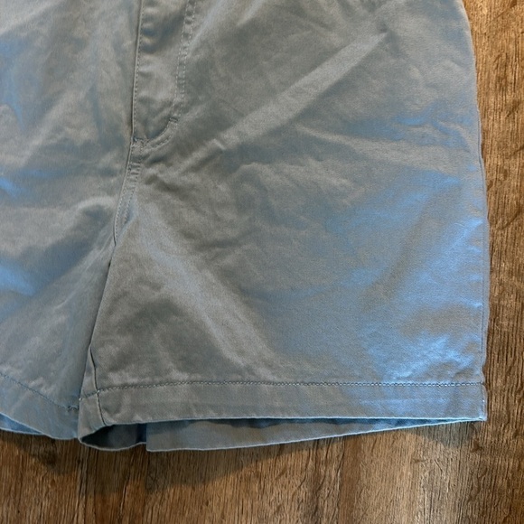 GV CHINOS BRAND SHORTS SIZE(12) - Picture 3 of 7